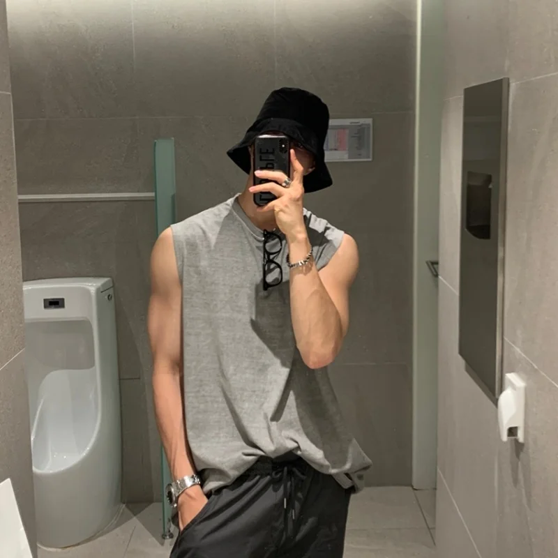 

Summer T-shirt Men Fashion Casual Oversized T Shirt Men Streetwear Korean Loose Round Neck Sleeveless Tshirt Mens Vest Top M-2XL