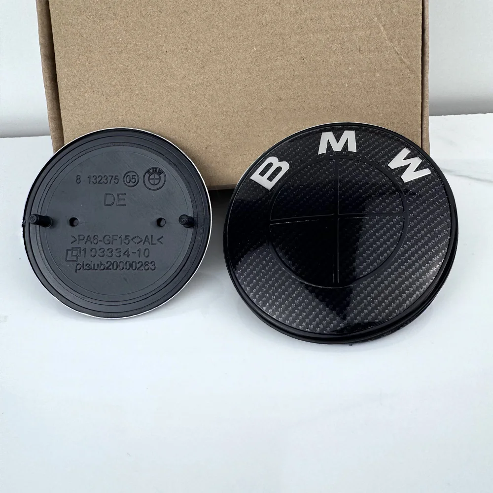 

Карбоновый черный эмблемный значок для капота и багажника BMW, передний 82 мм, задний 74 мм