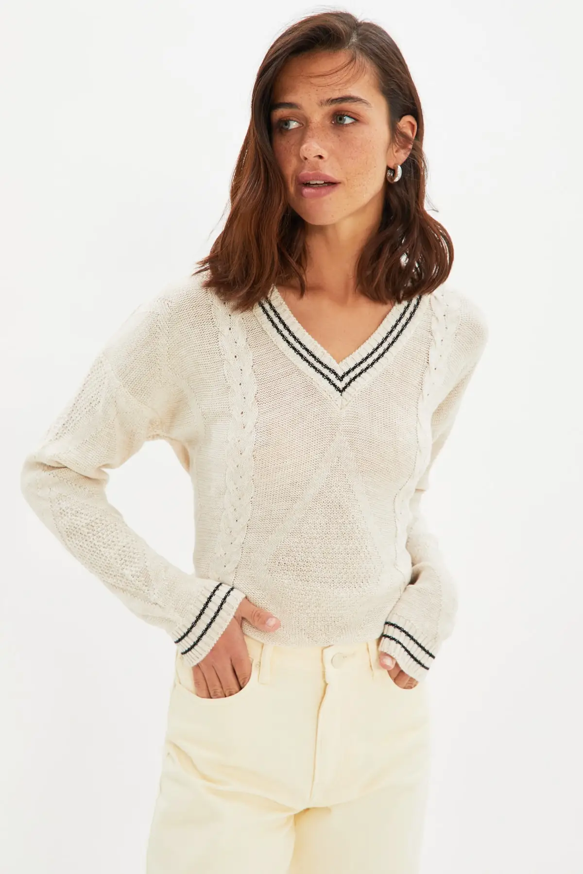 

Stone Mesh Detail V Neck Knitwear Sweatshirt Christmas gift