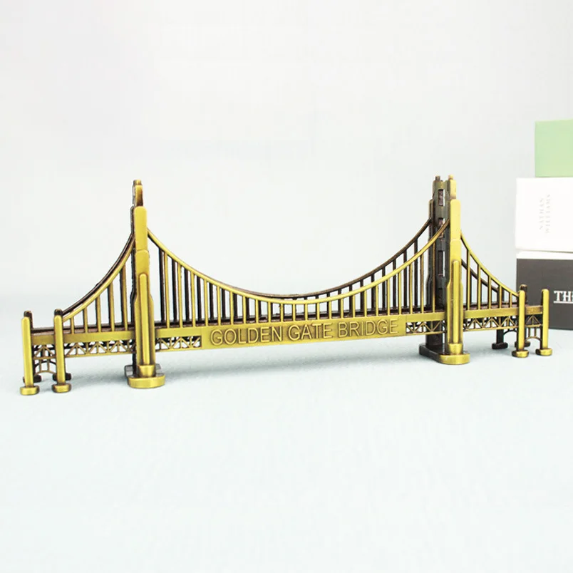 

Metal Golden Gate Bridge Model San Francisco USA Landmark Building Tourist Souvenir Home Decor Furnishing Articles Xmas Gifts