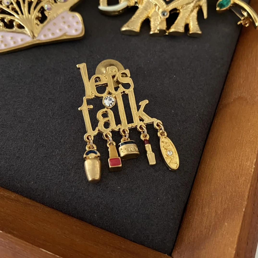 

Light luxury exaggerated fashion personality trend brass brooch
