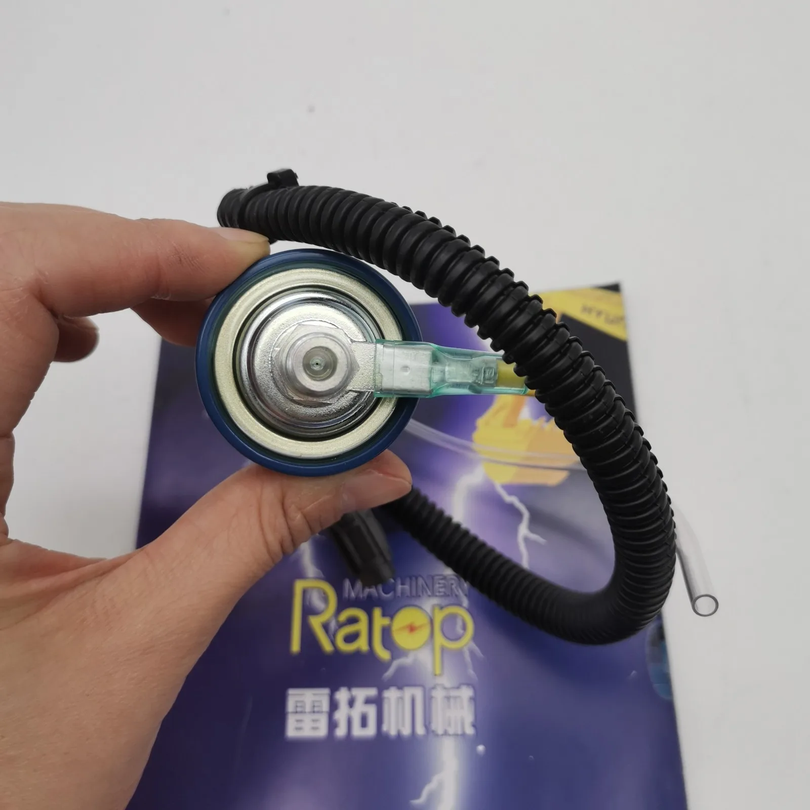 Оригинальные детали экскаватора датчик вакуума KHH10330 для CX130B CX130C CX130D CX210B CX350B CX470B