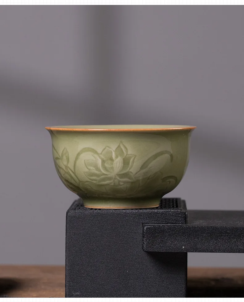 

Celadon Chinese manual kungfu tea cup master cup ceramic tea cup tea bowl