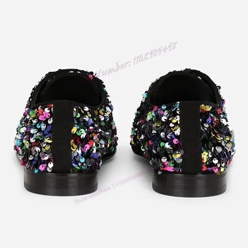 Рисунок 3 - Мужские модельные туфли с блестками