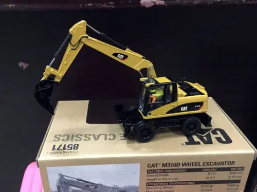 

Caterpillar Cat M316D Wheel Excavator 1/50 Scale Metal Model By DIECAST MASTERS DM85171 New in Box
