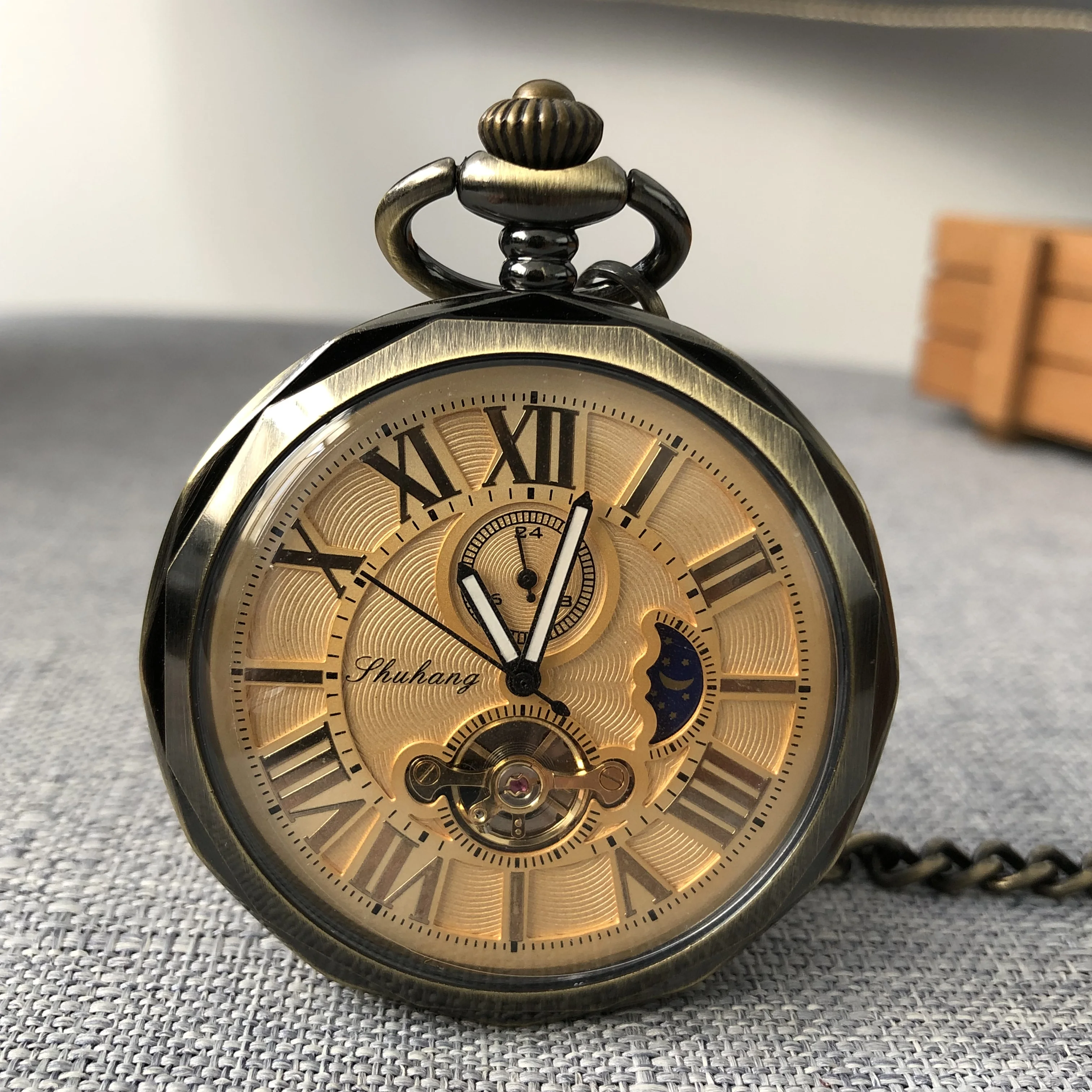 

2022 Luxury Minimalist Big Dial Roman Numerals Mechanical Pocket Watch Necklace Pendant Gifts For Women Or Man with Fob Chain