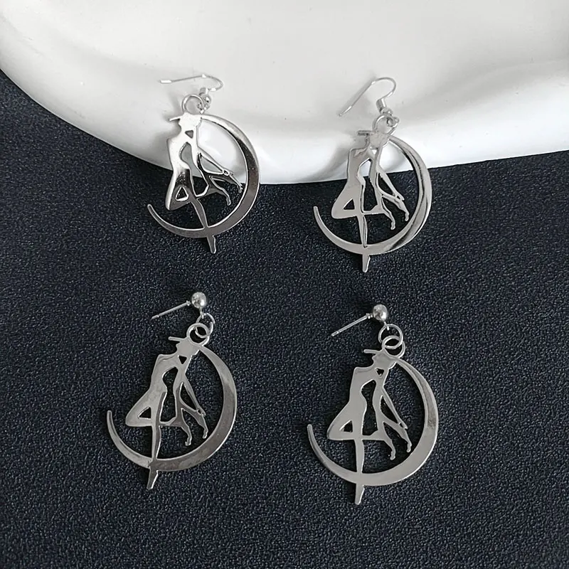 

Japanese Anime Sailor Moon Drop Earrings for Women Girls Cosplay Cartoon Earrings Dangle Polished Otaku Jewelry Wholesale Gifts