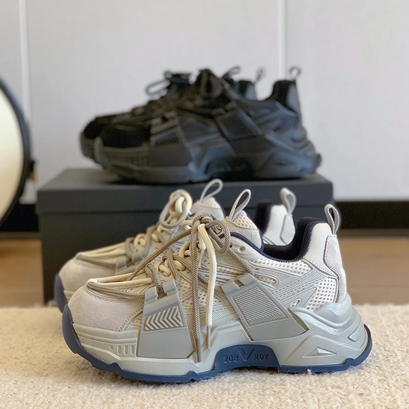 

Модная спортивная обувь для женщин, дизайнерские кроссовки, однотонные уличные кроссовки для бега на платформе с перекрестной шнуровкой, б...