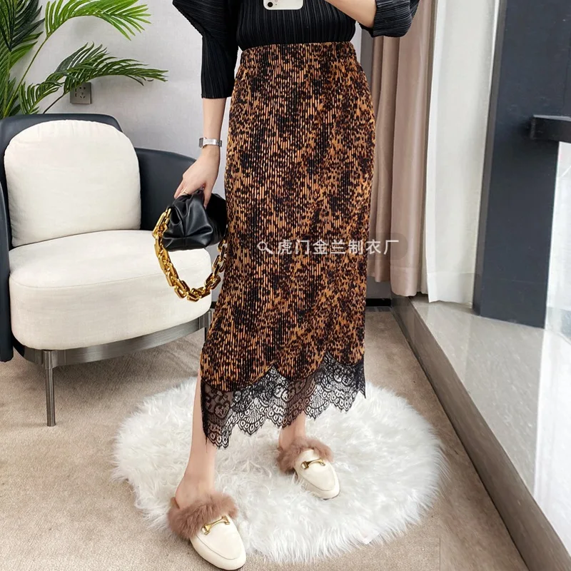 

Pleated leopard print velvet printed buttock wrap skirt for women's one step skirt, slim fitting professional skirt