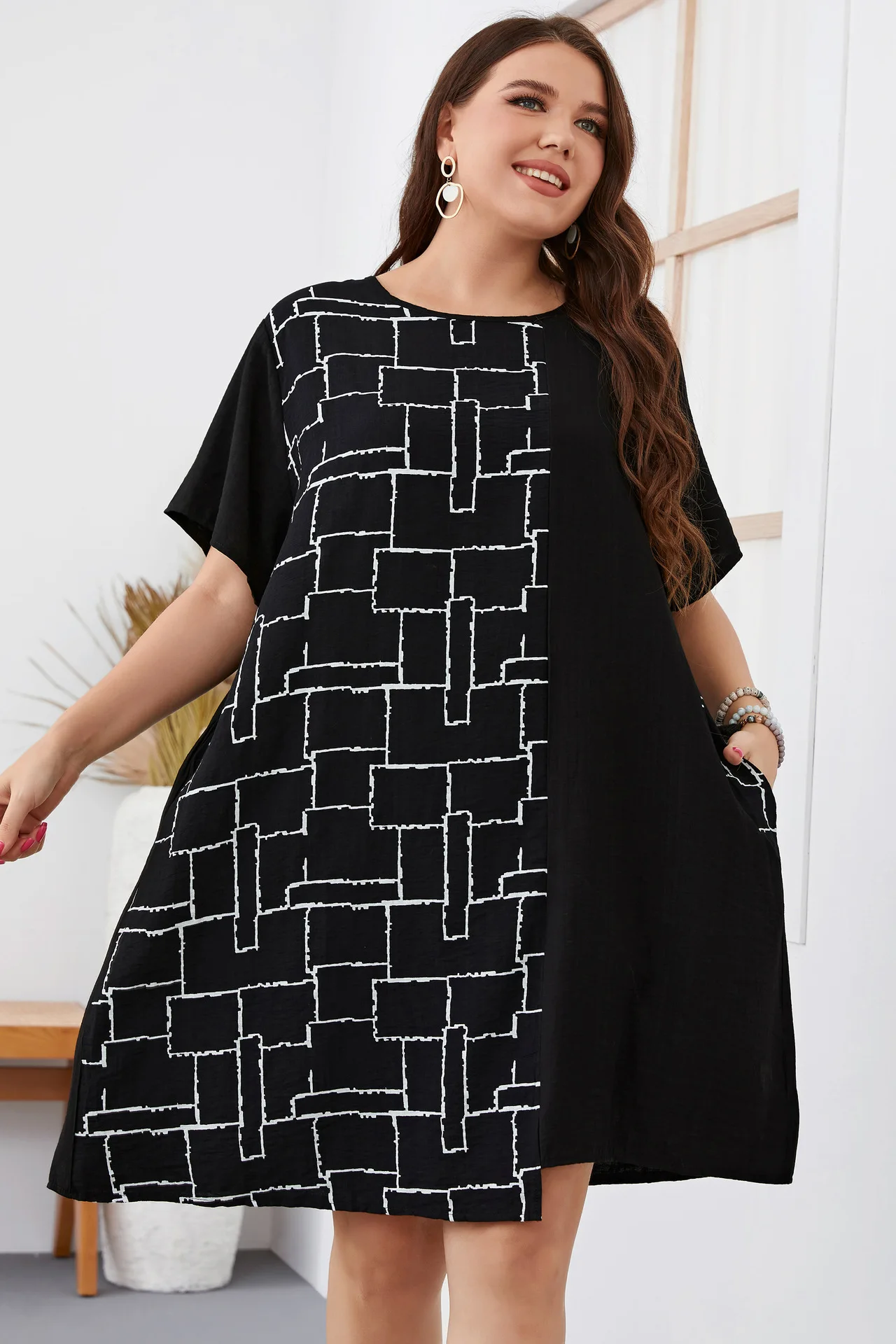 

Plus Size Dresses for Women Xl-3xl 2022 Summer O-Neck Midi Dress Short Sleeve Casual Ladies Dress Office Dress Woman Dress