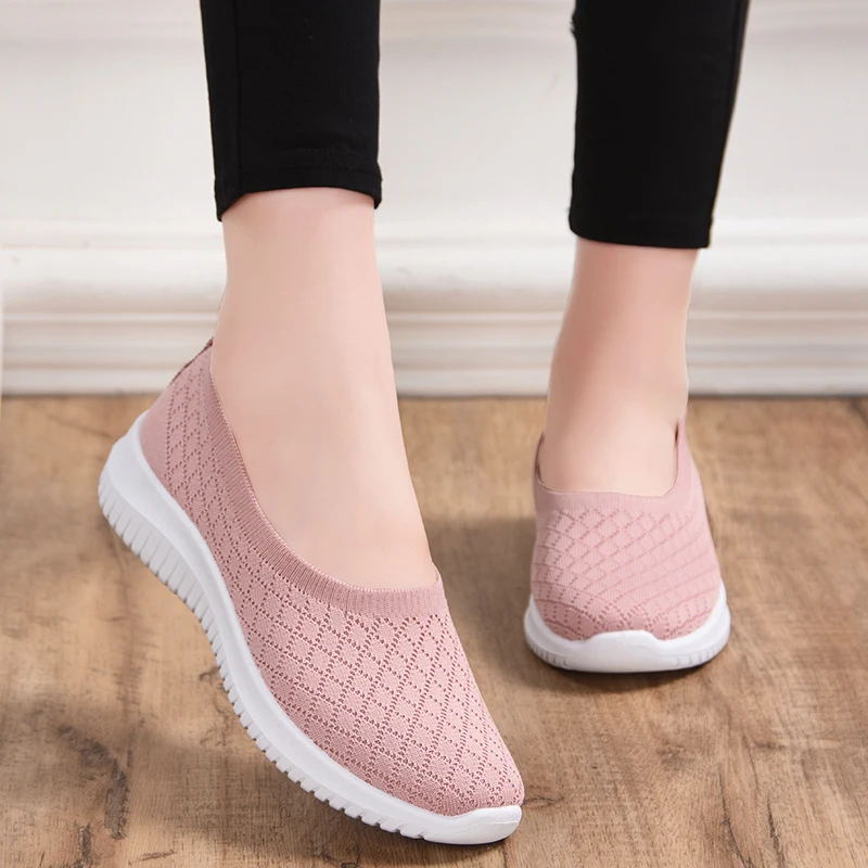 

New Shoes Summer Fashion Women Vulcanized Shoes Women Sneakers Slip on Flats Shoes Women Loafers Plus Size Walking Flat Sneakers