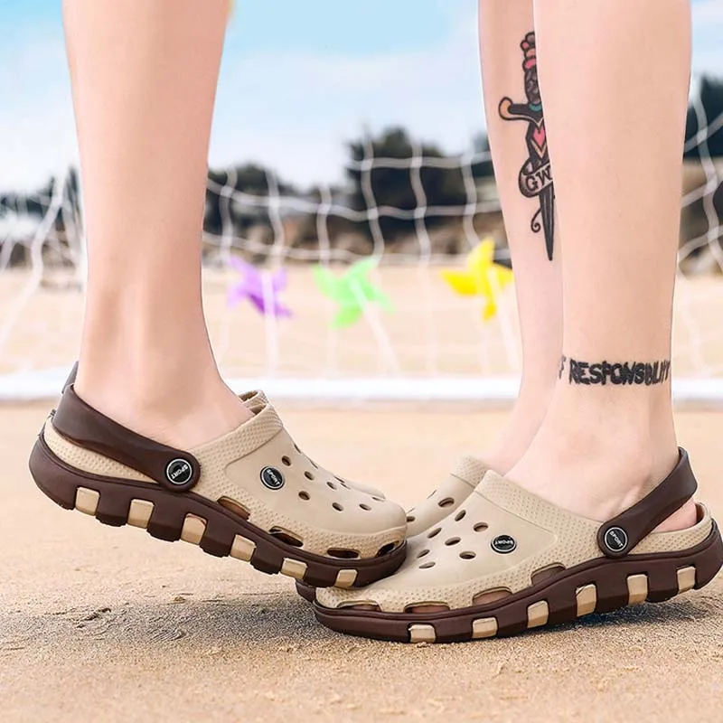 

Fashion Women Men Sandals Clogs EVA Light Casual Sandles Unisex Garden Shoes Summer Non-slip Hollow Beach Slippers Plus Size 45