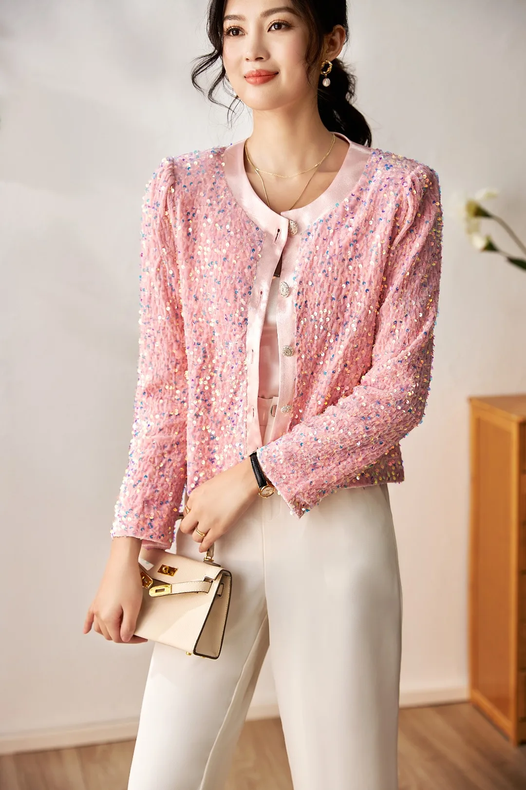 

2023 spring and summer women's clothing fashion new Short Coat