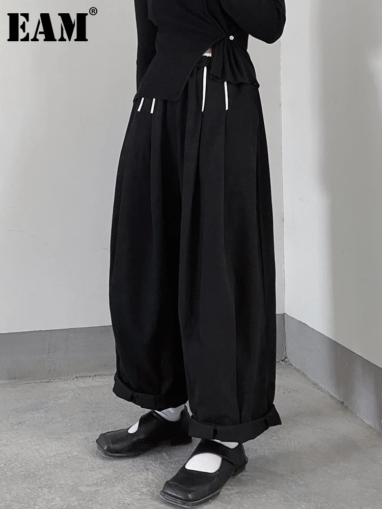 

[EAM] High Elastic Waist Black Casual Drawstring Corduroy Pants New Loose Trousers Women Fashion Tide Autumn Winter 2022 1DF3473