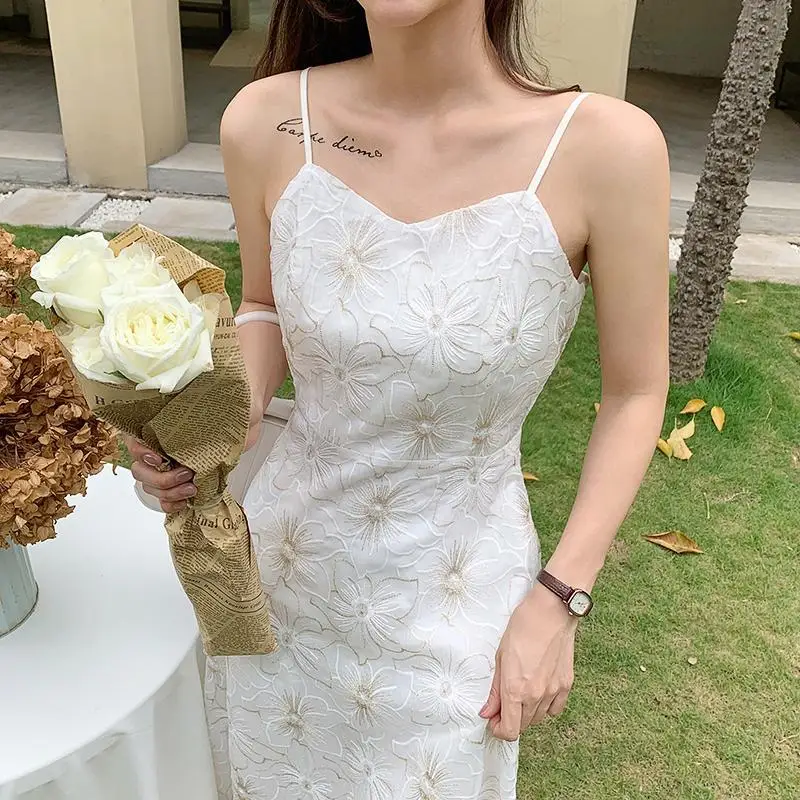 

2021 Summer Embroidery Sexy Elegant Midi Dress Women V-neck Vintage Fairy Strap Dress Party One Piece Dress Korean Office Lady