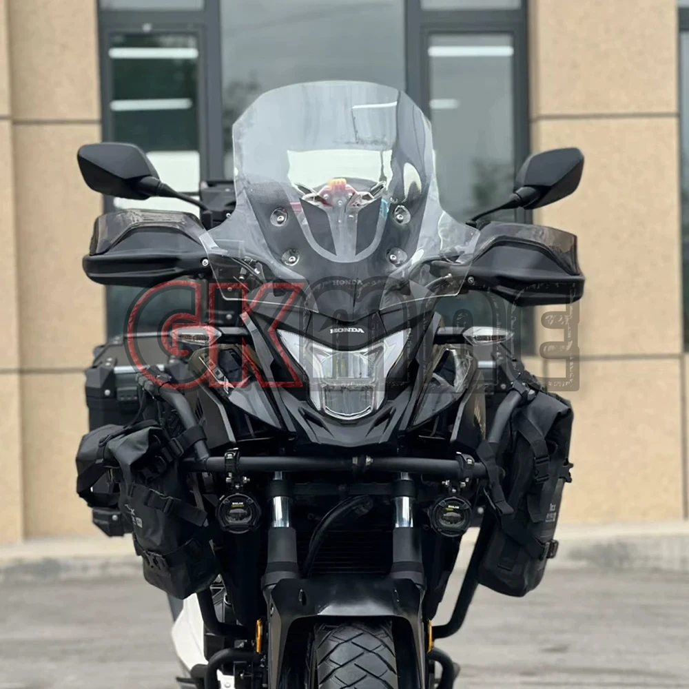 Фото Подходит для мотоцикла QJMOTOR SRT 800 RX SRT800RX: модифицированные защитные накладки на руки, ветровой дефлектор, защитный щиток от ветра, защитные накладки на руки. №3