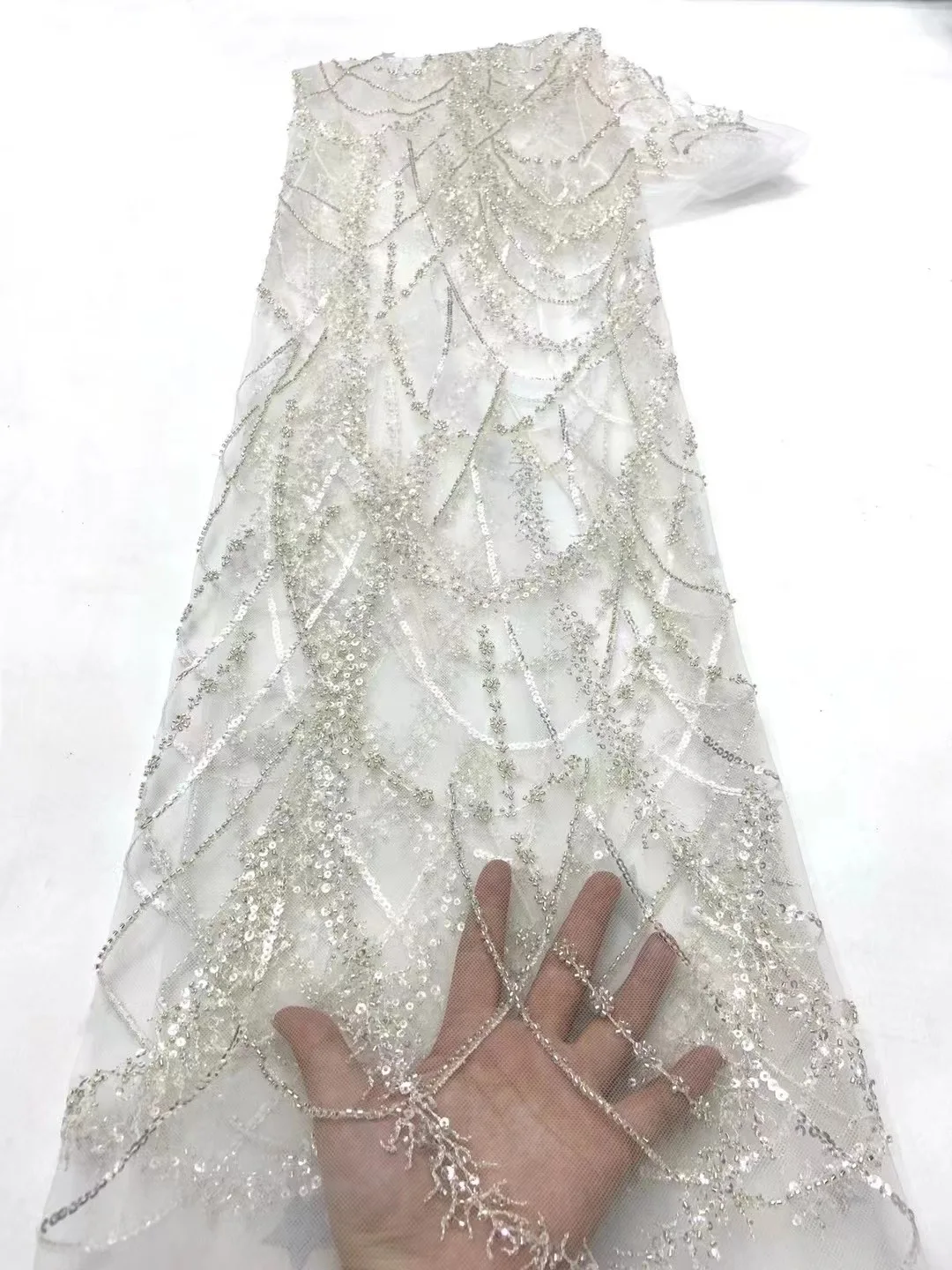 

Женская белая кружевная ткань 2022, высококачественное кружево для нигерийских свадебных платьев, швейная ткань с вышивкой Дубая, кружево 5 ярдов