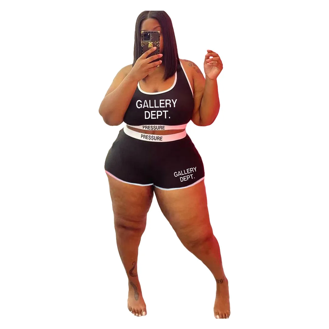 

Женский спортивный костюм, летний комплект из двух предметов, верх-майка, мини-шорты, модель 2023