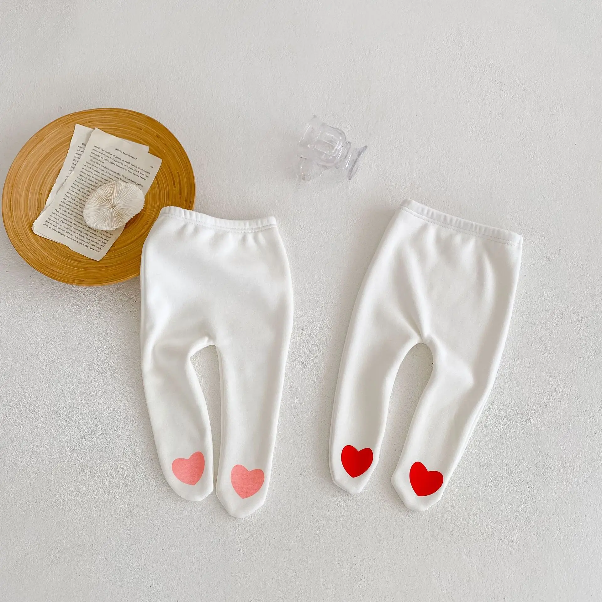 

2022 Autumn Winter New Girl Baby Cute Love Print Plus Fleece Leggings Newborn Boy Cotton Homewear Stockings Infant Fashion Pants