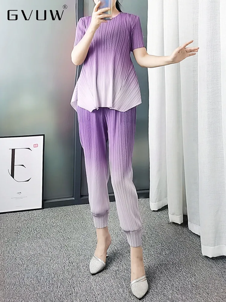 

GVUW Gradient Pleated Two Piece Set For Women Short Sleeve Toploose Pencil Pants 2023 Summer New Female Fashion Clothing 17J1674
