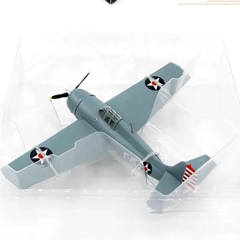 Модель летательного аппарата в масштабе 1/72 американский стиль