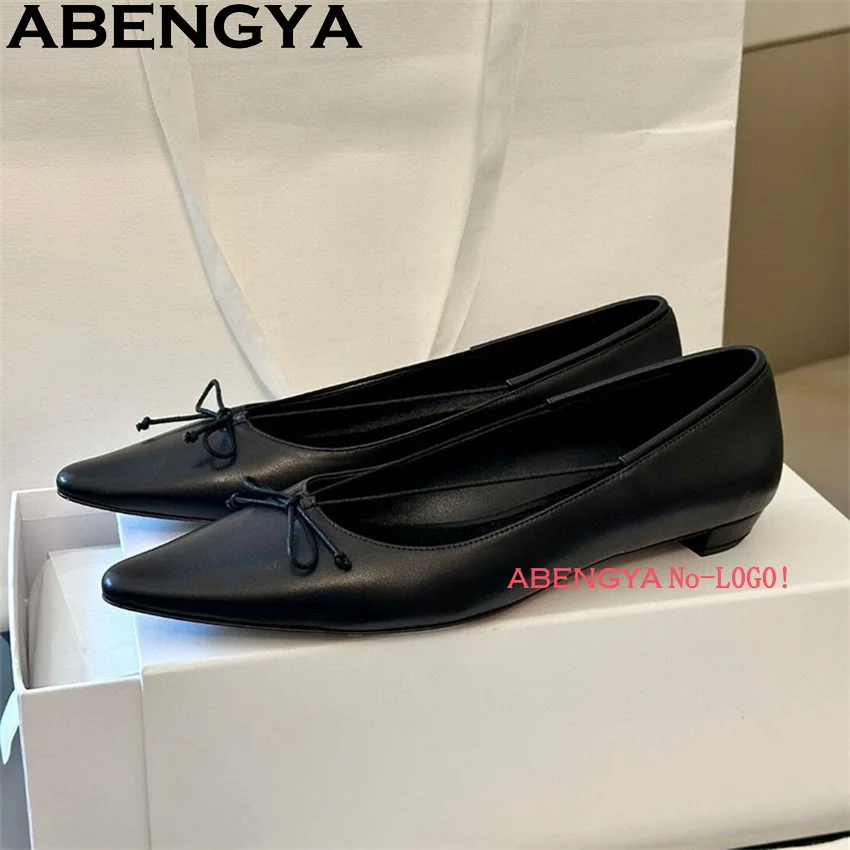 Фото ABENGYA, черно-белые туфли на плоской подошве из натуральной кожи, женские прогулочные туфли на низком каблуке с острым носком, женские летние бабушкины туфли №4