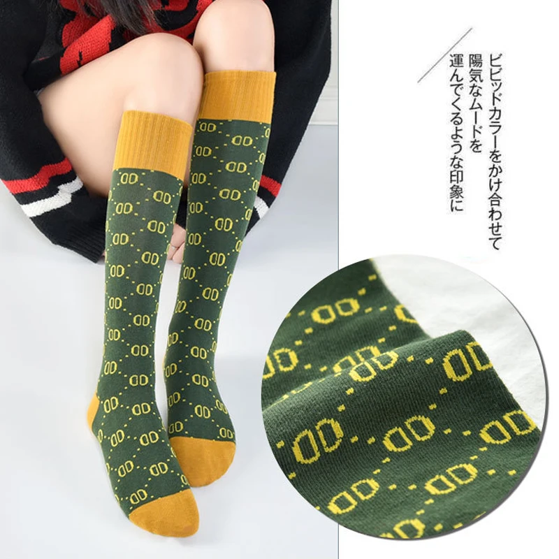 

RZHBRO 4 Pairs / Set of Luxury Socks Women's Designer Letter Lattice Women's Calf Socks Harajuku Style Socks Fashion Street