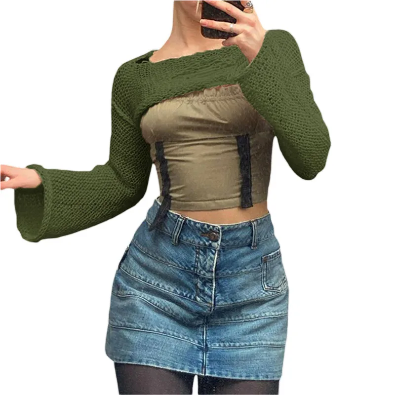 

Женская трикотажная блузка с длинным рукавом и пупком