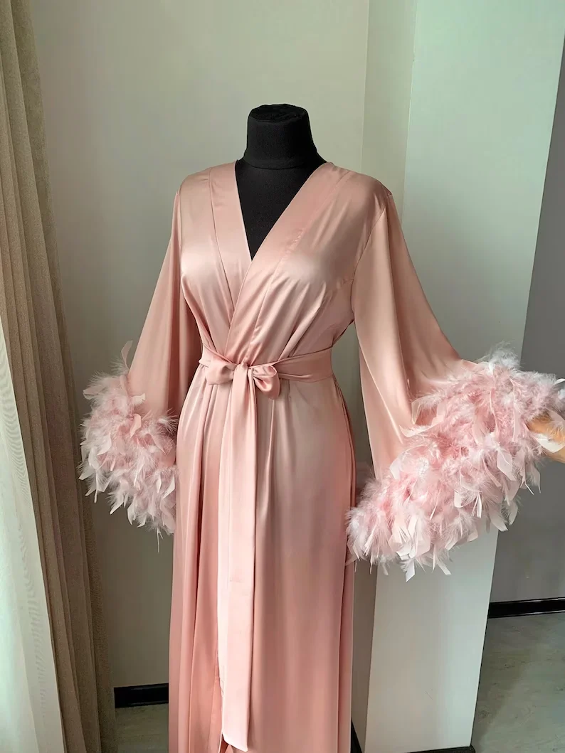 Long Bridal With Feather Silk Bride Kimono Wedding Day Dress White With Feather Cuff Details Satin Robes For Women Hen Party