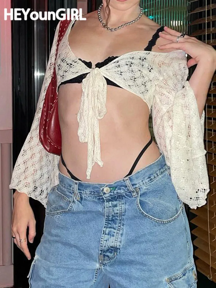 

Женские укороченные топы HEYounGIRL с расклешенными рукавами, уличная одежда, кружевная футболка с V-образным вырезом, милые летние вязаные крюч...