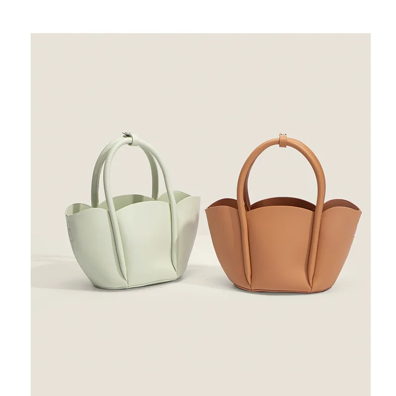 Women's Bag New Fashion niche Design Women's Bag Retro One Shoulder Crossbody Bag Portable Bucket Bag Petal Tote Bag Commuter