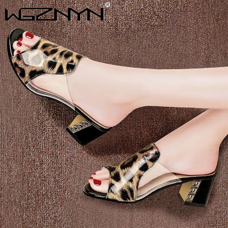 

Шлепанцы женские на высоком каблуке, квадратные сандалии с леопардовым принтом, прозрачные, на толстом каблуке, сланцы, лето, 2022