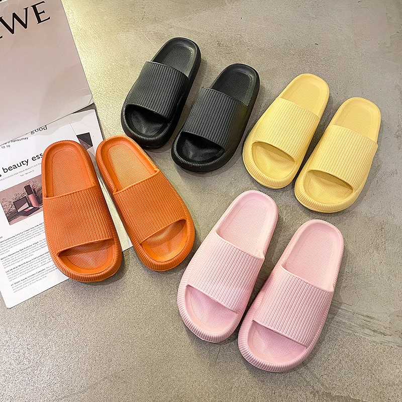 

Summer Man Women Beach Slippers Outdoor Non-slip Solid Color Flip Flops Soft Sole Bathe Indoor Household Shoes Men Ladies EVA