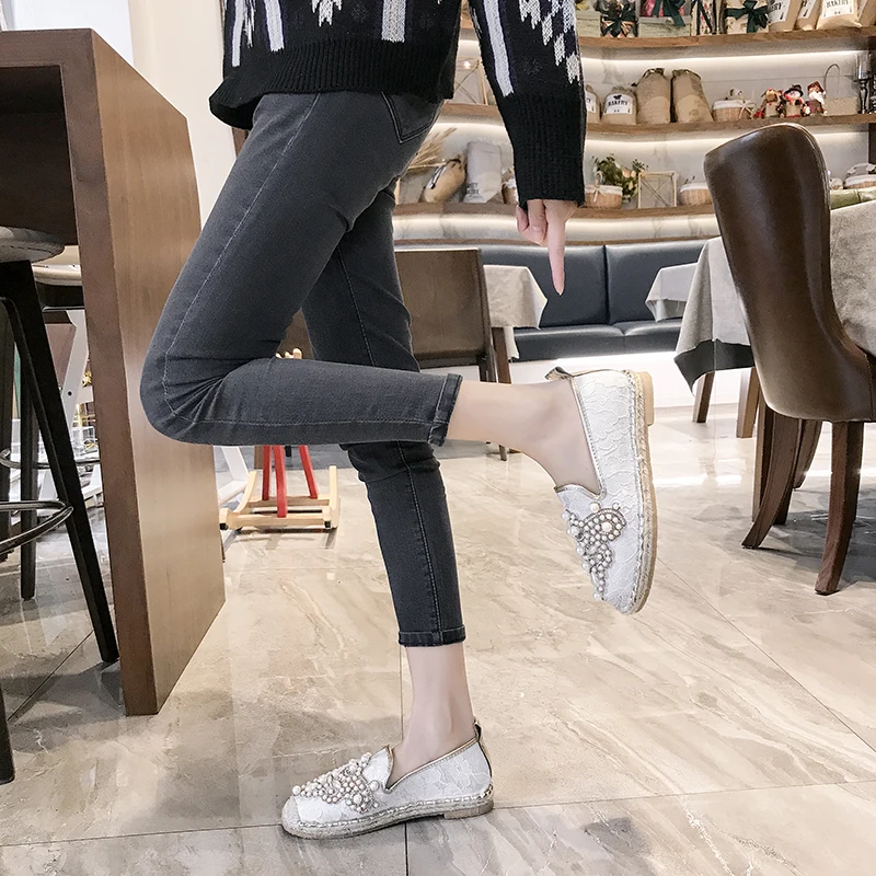 Туфли женские летние на низком каблуке однотонные шлепанцы с искусственным