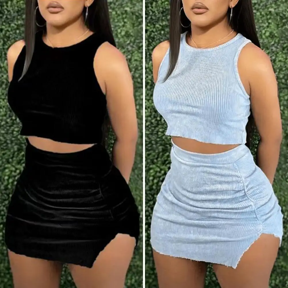 

Summer Women's Suit New Clear Color Short-sleeved Round Neck Shirt Button Navel Bag Hip Long Skirt Casual Two-piece Suit