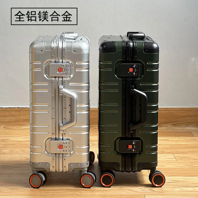 Рисунок 2 - Новый стильный чемодан из алюминиево-магниевого сплава