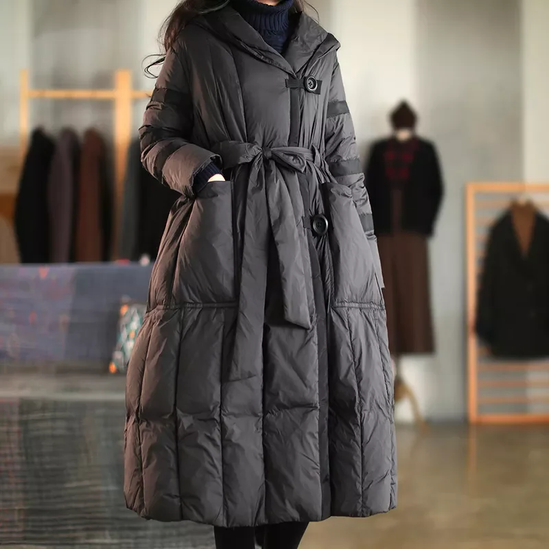 New2022 Winter Women Loose Thick Warm Hooded 90% White Duck Down Long Coat with Belt Vintage Female Snow Down Jacket Outwear