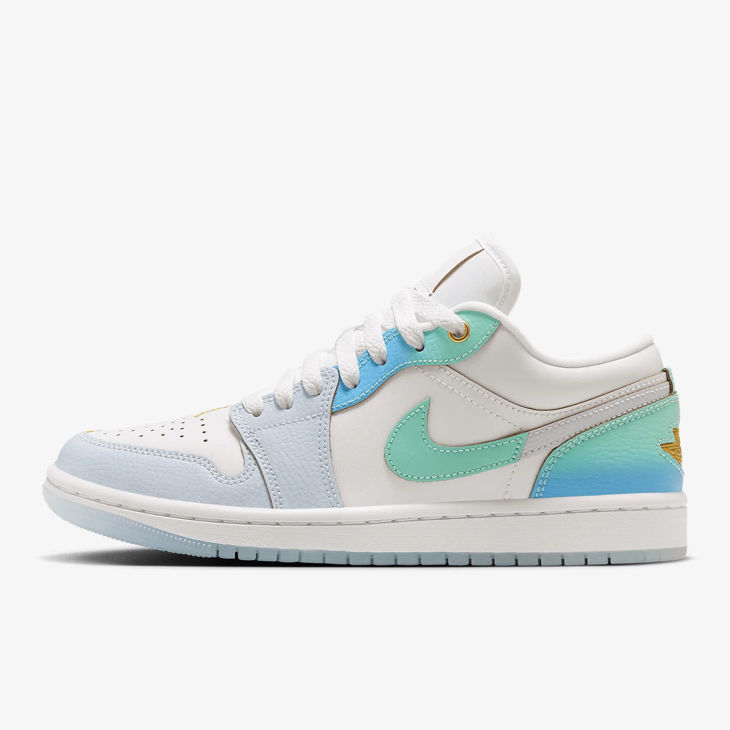 Фото Женские спортивные повседневные кроссовки Nike Authentic Air Jordan 1 Low SE FN8899-131 №2