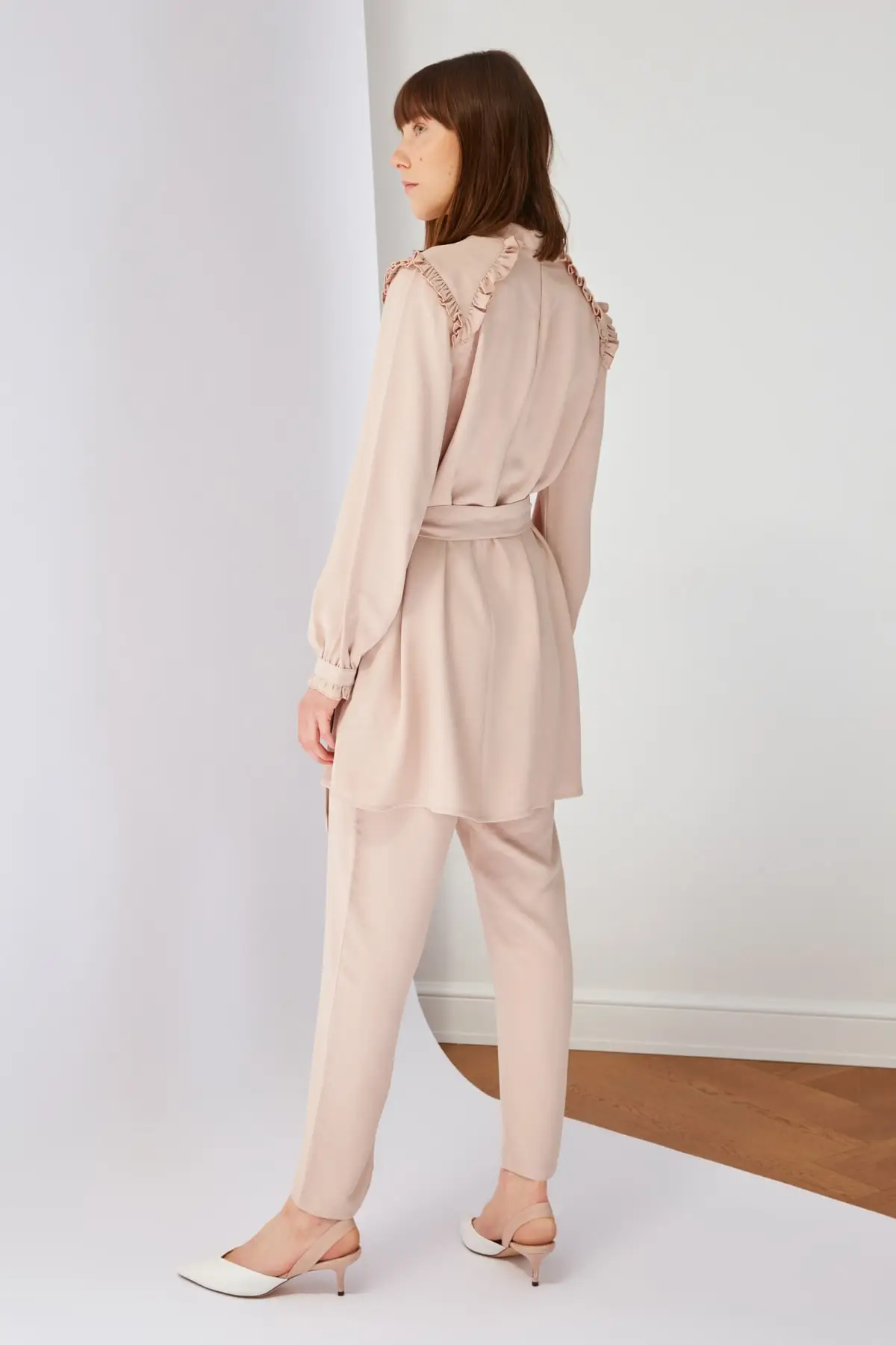 

Trendyol Restraint Collar Sub-Top Suit TCTSS21AU0279
