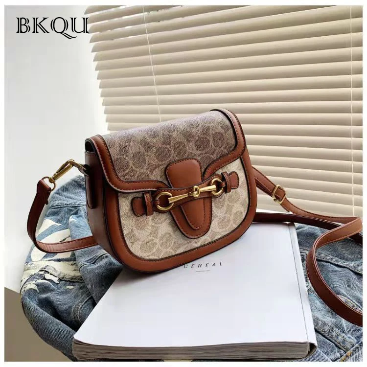 

2022 popular contrast color saddle bag new fashion women's bag fashion single shoulder super fire messenger bag
