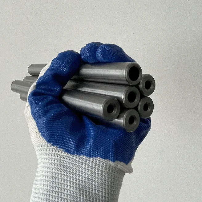 Гидравлическая бесшовная стальная труба od22 мм 42 дюйма сплав CrMo прецизионный