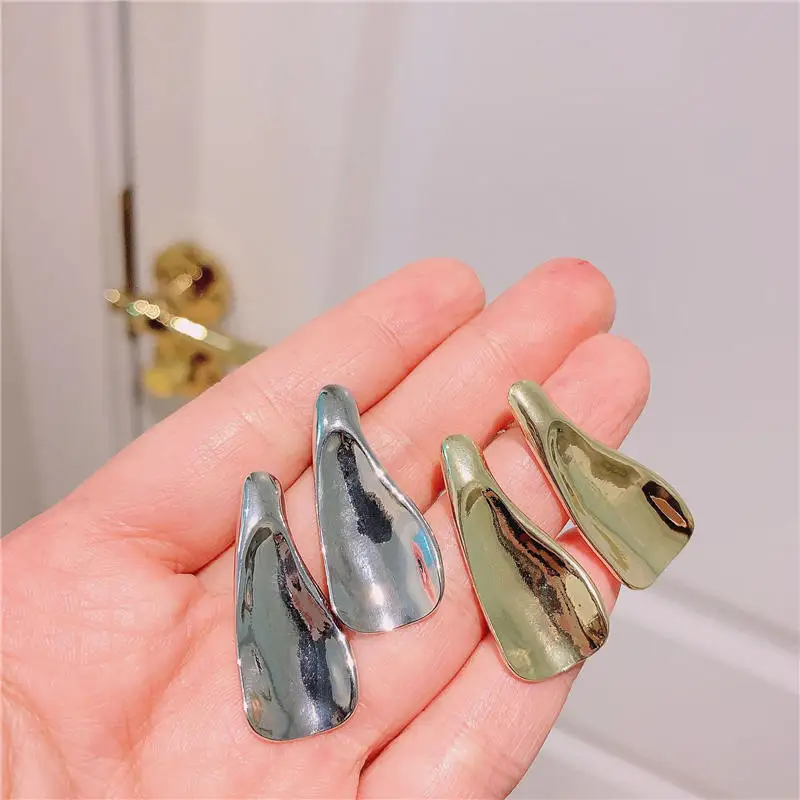 

Top Design Geometric Metal Stud Earrings for Women Korean Trendy Temperament Irregular Earrings Jewelry