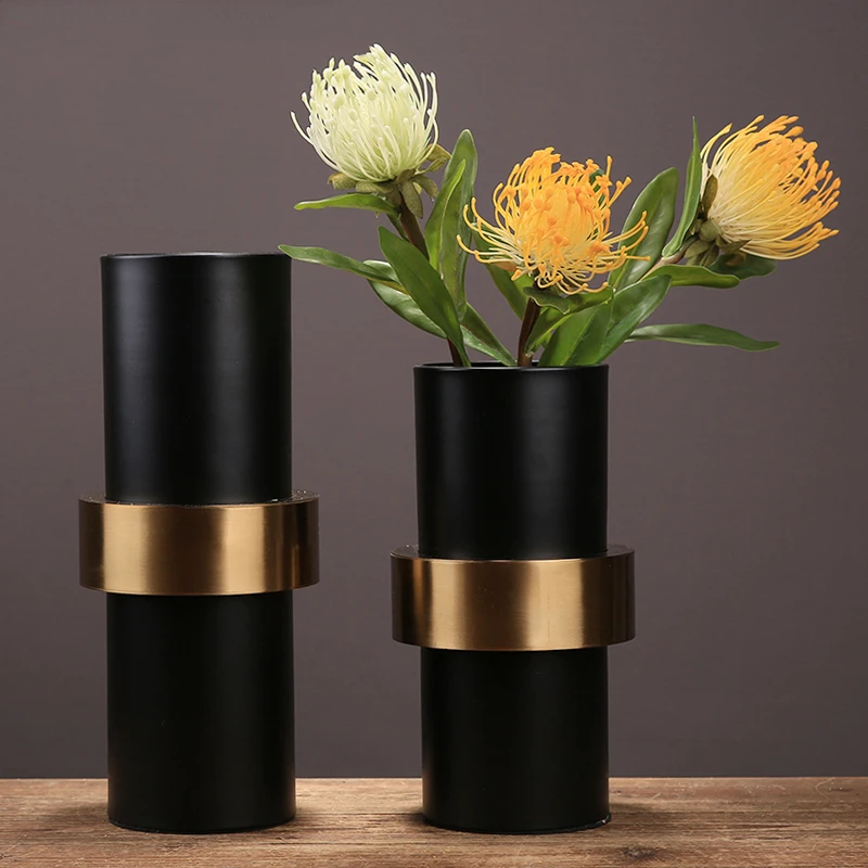 

Creative Light Luxury Metal Vase Modern Flower Arrangement Decoration Simple Countertop Vase Living Room Home Decoration