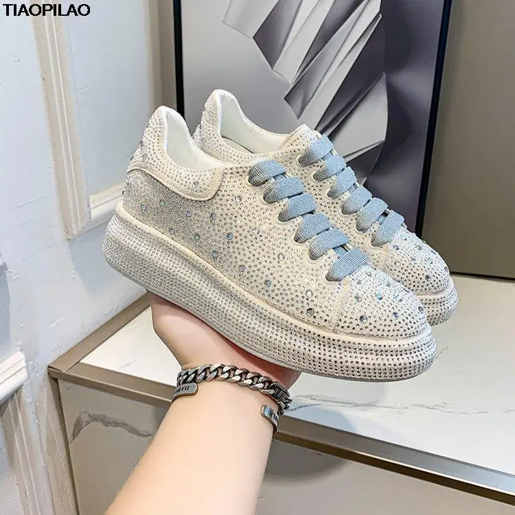 

Женские кроссовки со стразами, повседневная спортивная обувь на толстой подошве, со шнуровкой, для весны и осени