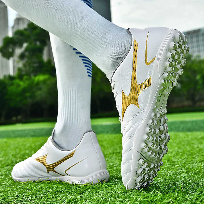 Men Soccer Shoes Adult Kids TF/FG High Ankle Football Boots Cleats Grass Training Sport Footwear 2022 Trend Men‘s Sneakers 35-45