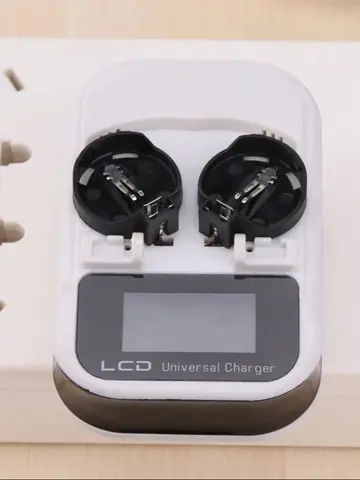 Зарядное устройство для батареек LIR2016 2025 2032