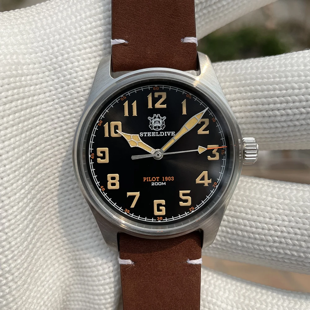 

Steeldive 39mm Quartz VH31 Pilot Watch Military Simple Fashion Style Leather Strap Sapphire 316 Stainless Case C3 Luminous