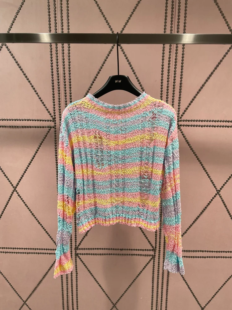 

Женская трикотажная футболка с длинным рукавом и круглым вырезом