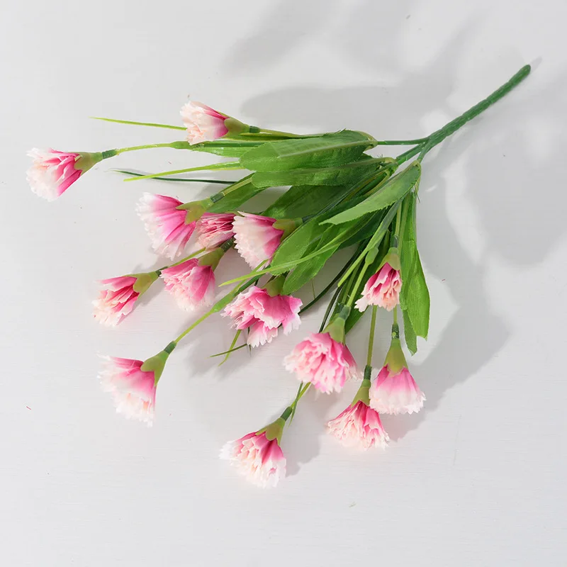 

Искусственные гвоздики NANDI