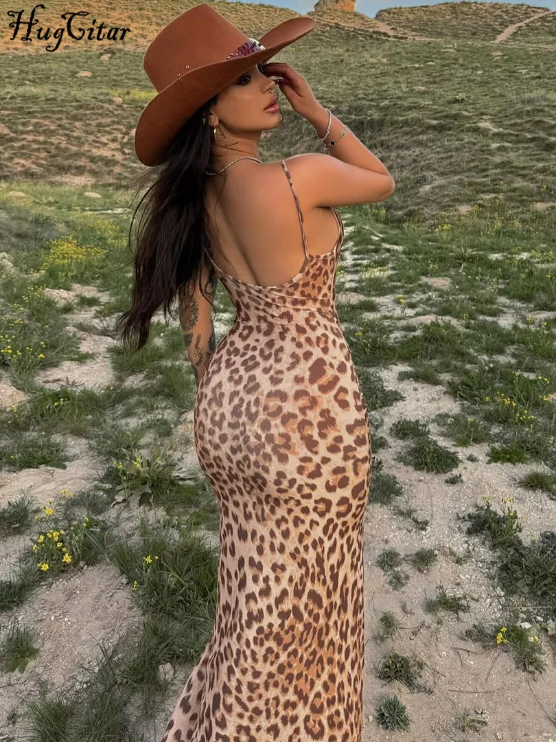 Женское облегающее платье с леопардовым принтом